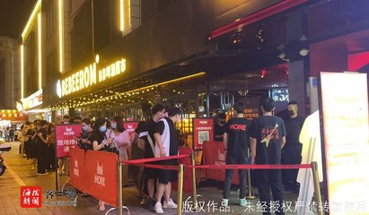 ?？诰瓢山制婢?點(diǎn)一杯“天使貓咪”即享“保鏢”護(hù)送上車？記者實(shí)地探訪